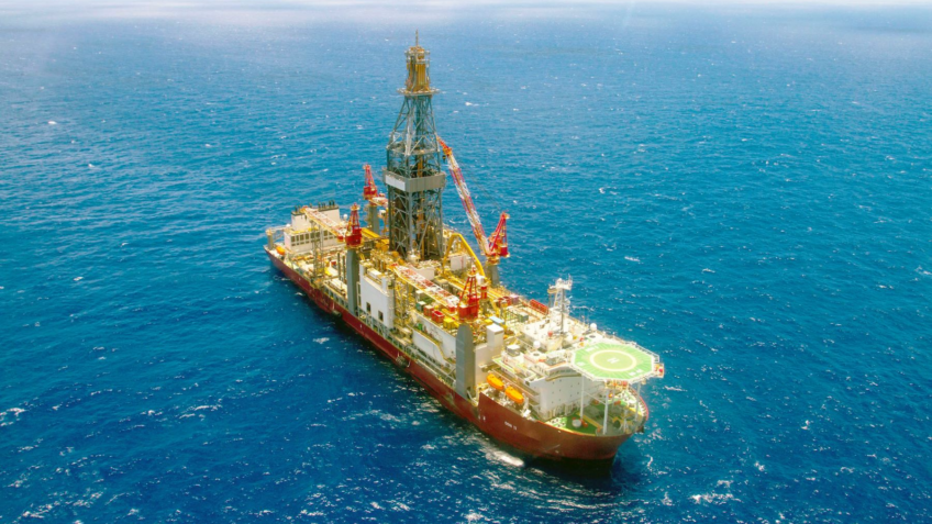 Navio sonda NS-42, na Margem Equatorial